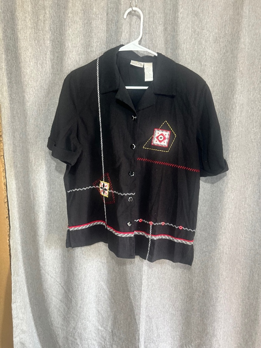 Vintage Koret Black Embroidered Boho Button Up Camp Shirt Medium